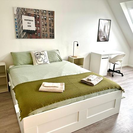 Palace Quarter 2 Peaceful Modern Central Top Floor Apartment ブダペスト エクステリア 写真